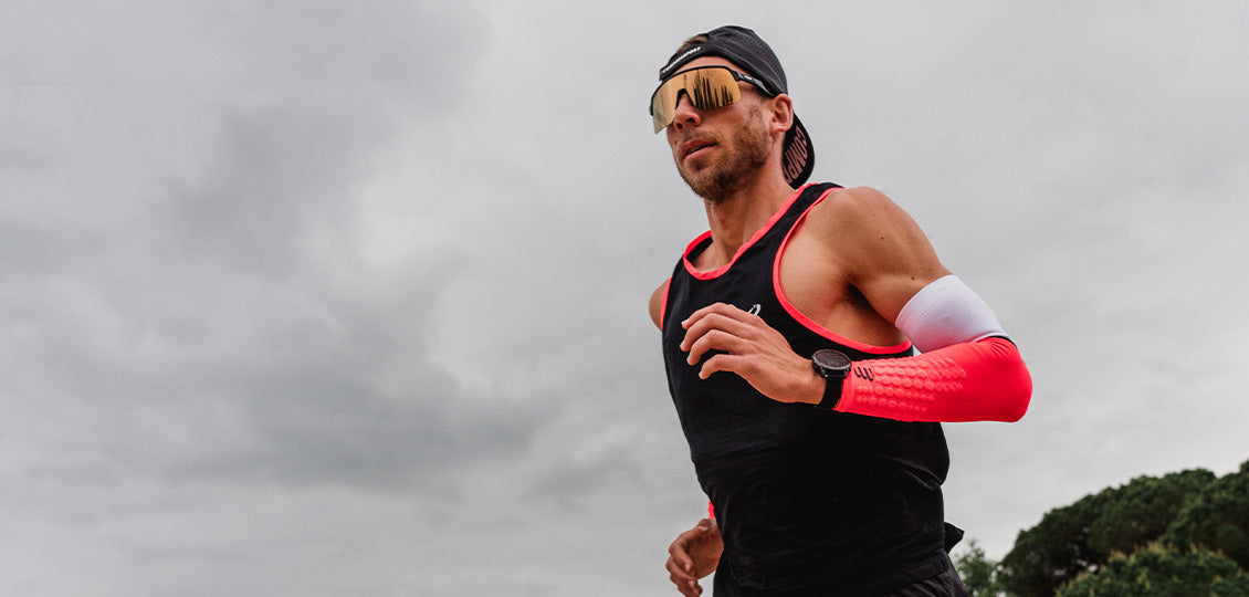 Compressport ArmForce Ultralight - White/Fluo Red