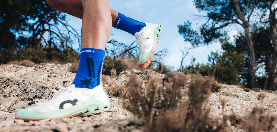 Compressport Pro Racing Socks v4.0 Trail - Dazz Blue/Blues